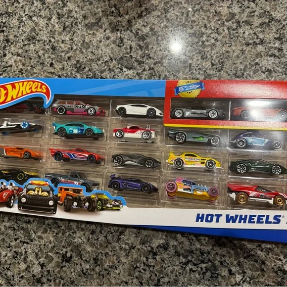NEW HOT WHEELS Pack Bundle 20 Gift Pack 1:64 Scale Toy Vehicles Toy Car Vehicle - Picture 1 of 5